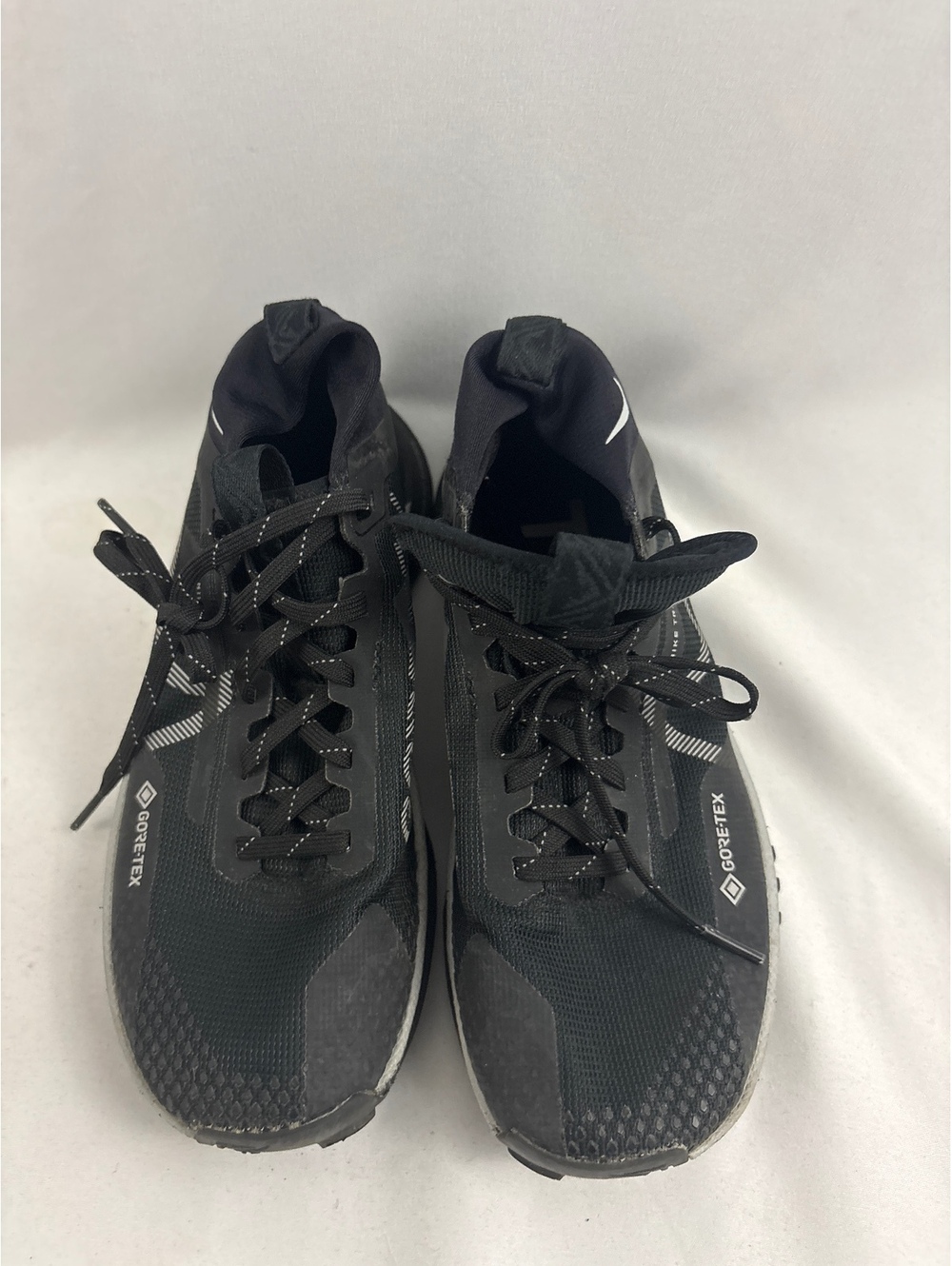 Nike React Pegasus Trail GTX 4 Women’s Gore-Tex Black Wolf Grey Size 6 - Picture 2 of 9